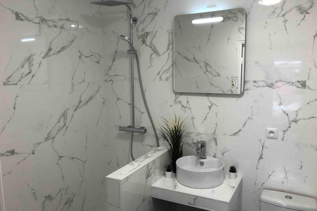 Fratellini 3 Bedroom Bright And Design Saint-Ouen  Zewnętrze zdjęcie